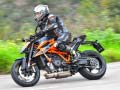 Logħba KTM Super Duke R onlajn