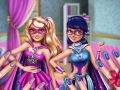 Logħba Salon tad-dwiefer Princesses Superhero  onlajn