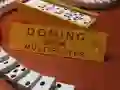 Logħba Domino Multiplayer onlajn
