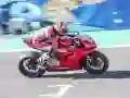 Logħba Ducati Panigale onlajn Logħba Ducati Panigale onlajn