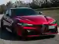 Logħba Alfa Romeo Giulia GTA Ikkumulator onlajn Logħba Alfa Romeo Giulia GTA Ikkumulator onlajn