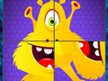 Logħba Monsters jindunaw onlajn
